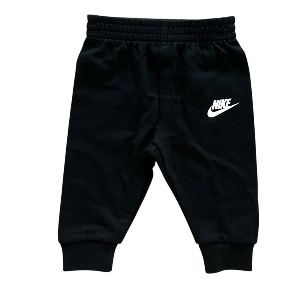 Nike 2 Piece Set Long Sleeve Bodysuit & Black Joggers Boys Size 6 Months NWT